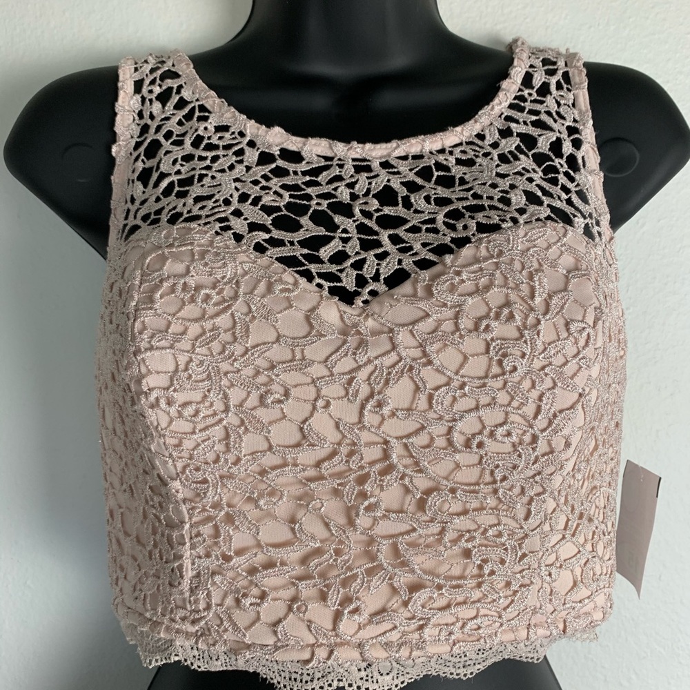 Blush pink lace crop top size 1 juniors